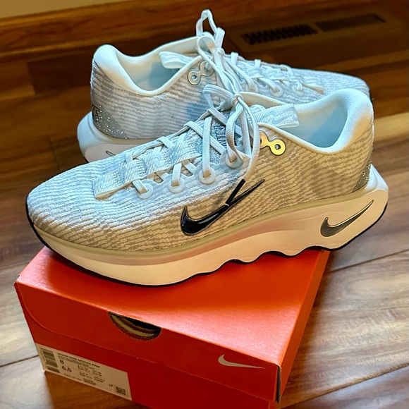 Nike Shoes - Nike Motiva Premium Walking Shoes